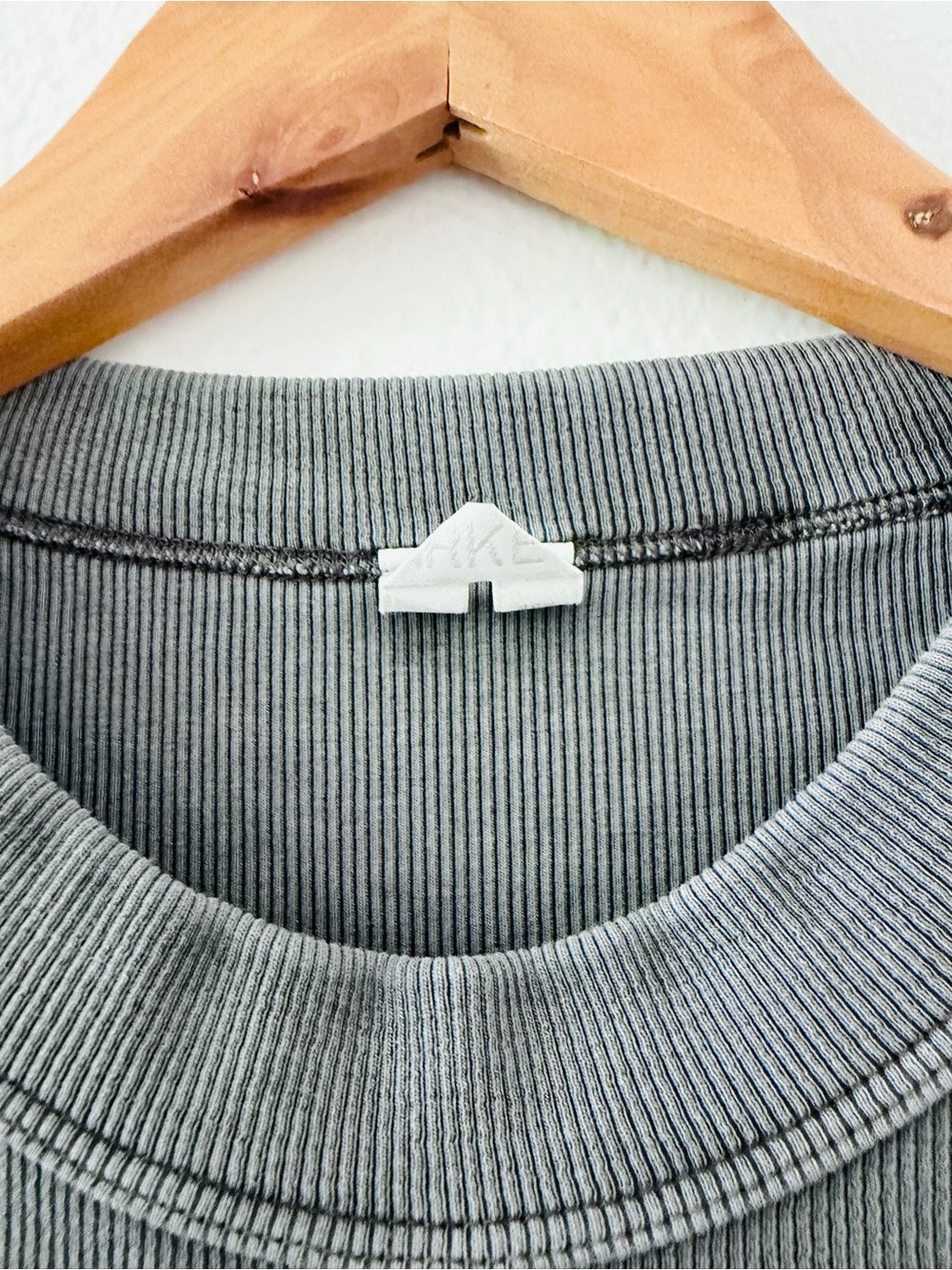Arket Gray Ribbed Tee - Picture 2 of 7